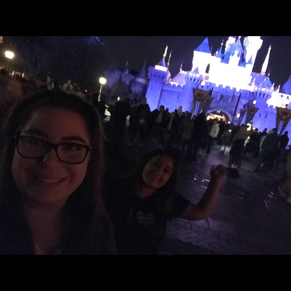 Meet your posher!! - Picture 4 of 7